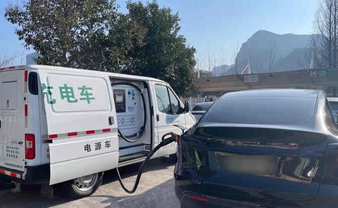 临泉汽车搭电