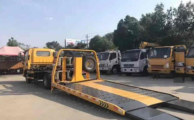 临泉汽车中途维修案例